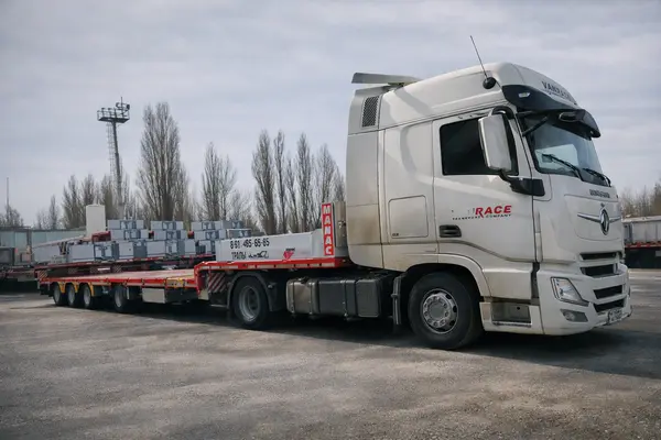 Перевозка негабаритных и тяжеловесных грузов из Новороссийска